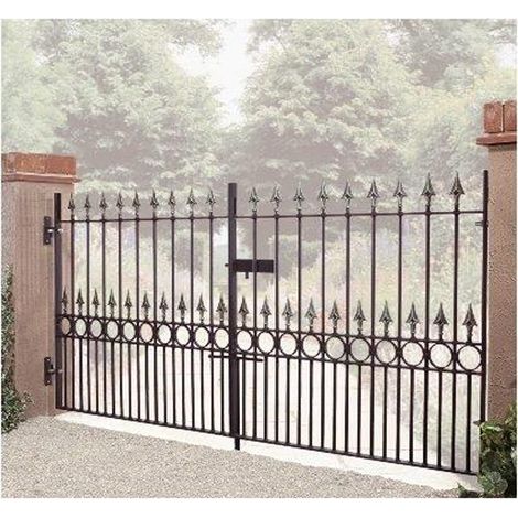 Balmoral Premium Range Spear Top Low Double Driveway Gate - Solid Steel - Fits Gap of 2743 mm x 1168 mm High - Primed