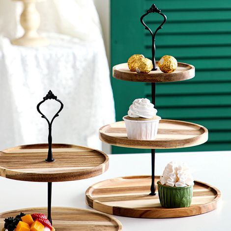 Zweistöckige Holzetagere für Karaoke-Desserts und Vorspeisen, dreistöckige Etagere für Hochzeitsfrüchte, Gebäck, Süßigkeiten und Trockenfrüchte, dreistöckige Etagere mit schwarzem Kranz (1/5)