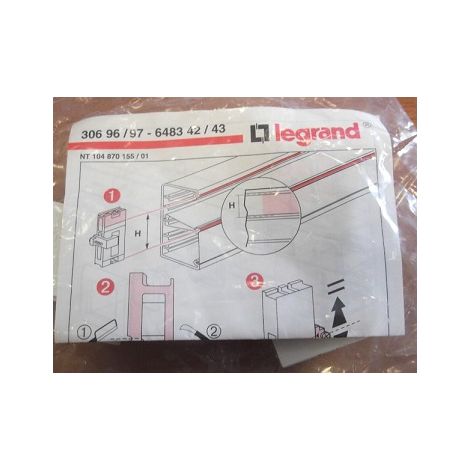 Supporto Universale Portapparecchi Regolabile LEGRAND 030696