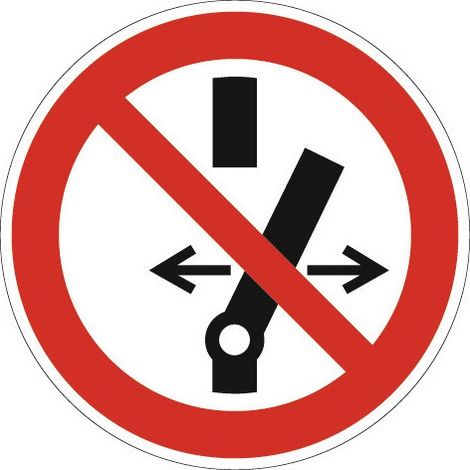Segnale di divieto ASR A1.3 / DIN EN ISO 7010 Commutazione vietata Ku.