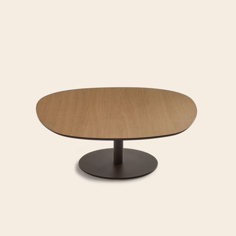 Table basse en Piètement métal bronze et plateau chêne  ISMERIA (1/4)