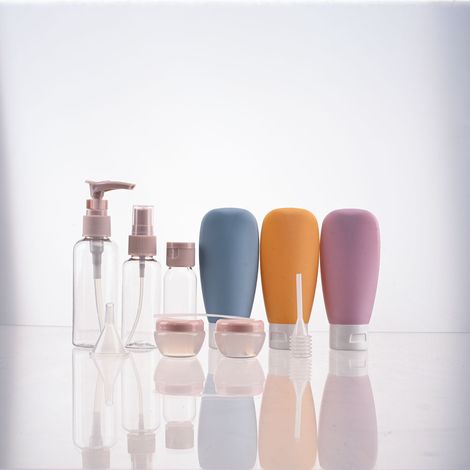 Set mit 11 Reisefläschchen, 60 ml Kosmetikfläschchen für unterwegs, leere, wiederbefüllbare Softfläschchen, Reisegrößen für Toilettenartikel, Spülung, Shampoo