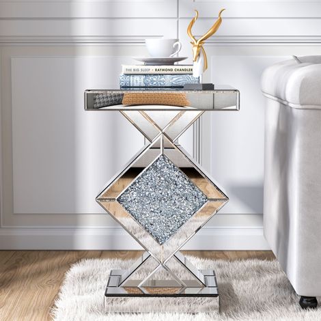 Table d'appoint en miroir avec design géométrique, style luxueux et moderne pour la décoration intérieure (1/5)