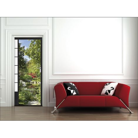 Sticker mural décoratif pour porte coulissante, vue sur jardin japonais avec verdure, nénuphars et passerelle rouge, 204 cm X 83 cm (1/2)