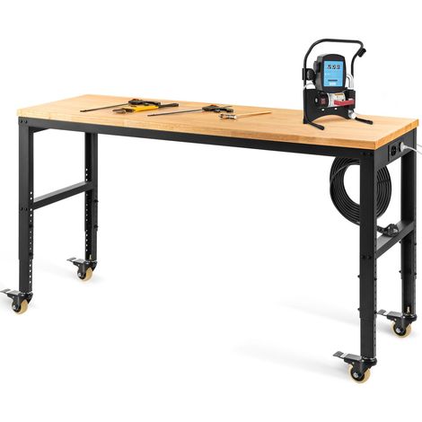 Bureau d'atelier réglable en hauteur, 122 x 61 cm, plateau en bois massif, cadre métallique, 720 kg, avec prises électriques et roulettes pivotantes. Hauteur 79-104 cm. (1/5)