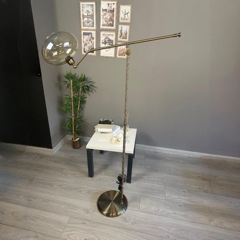 Lampadaire Morven Verre, Moderne, Lampadaire pour Salon, Chambre à Coucher, Chambre d'enfant avec Douille E27, Largeur 37 cm, Abat-jour Réglable, Lampadaire avec Tablette et Variateur (1/4)