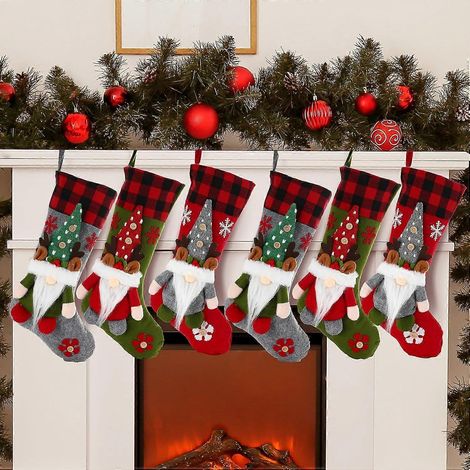 Lot de 6 bas de Noël en vrac de 48 cm (19 pouces), bas 3D Père Noël et gnome pour Noël, grands bas à carreaux pour les fêtes de fin d'année en famille (1/5)