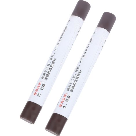 Set mit 2 Wachsstiften zur Möbelreparatur, für schnelle Ausbesserungen an dunklem Holz, kaschiert Nagellöcher und Kratzer. (1/5)