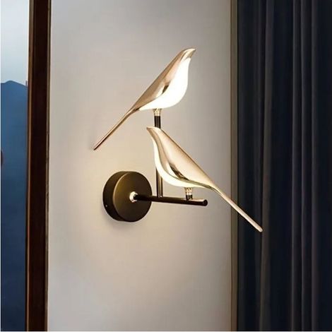 TV-Wandleuchte und Nachttischlampe für Hotelzimmer, schlichtes und kreatives Design, warmes Licht (1/5)