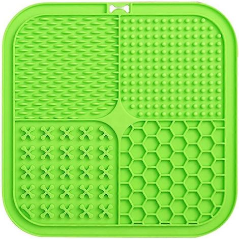 Tapis à lécher pour chiens, en silicone alimentaire, utilisable comme mangeoire lente pour chiens et chats, avec ventouses vertes. (1/5)