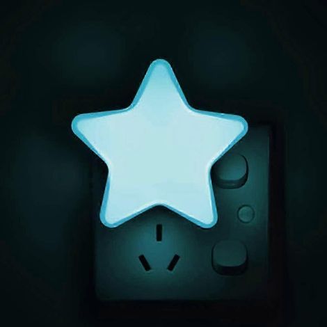 LED-Nachtlicht zum Einstecken mit Sternenmuster und Lichtsensor, ideal für Kinderzimmer, Treppenhaus, Schlafzimmer, Küche und als Orientierungsbeleuchtung. (1/2)