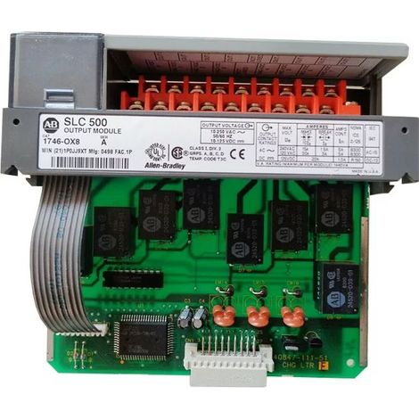 Modulo I/O Allen-Bradley 1746-OX8 SLC 500 serie A