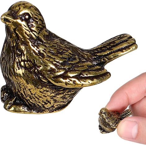 Vintage-Spatzenornamente aus Messing