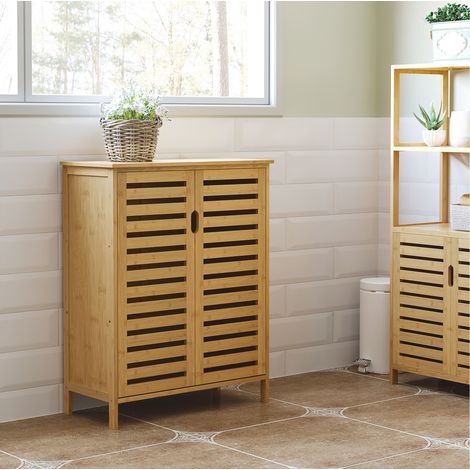 Meuble de salle de bain 68x32x86 cm bois naturel en bambou avec 2 portes persiennées et étagères (1/5)