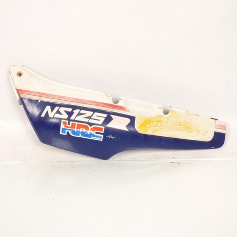[PRODUIT D'OCCASION] Coque arrière droite origine pour moto Honda 125 NSR Coque (1/2)
