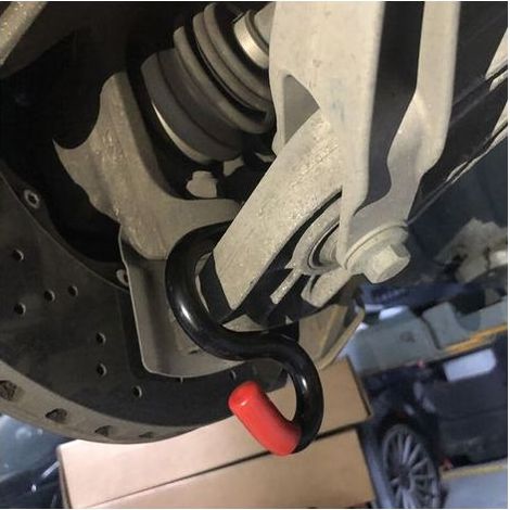 Ein Kugelgelenkabzieher ist ein Werkzeug zum Ausbau von Querlenkern. Er ist für Querlenker mit einem Durchmesser von 7/8 Zoll ausgelegt. (1/5)