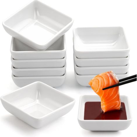 Sauces pour trempette (restauration rapide), sauces soja et vinaigre, plats de restaurant, condiments, assiettes en plastique