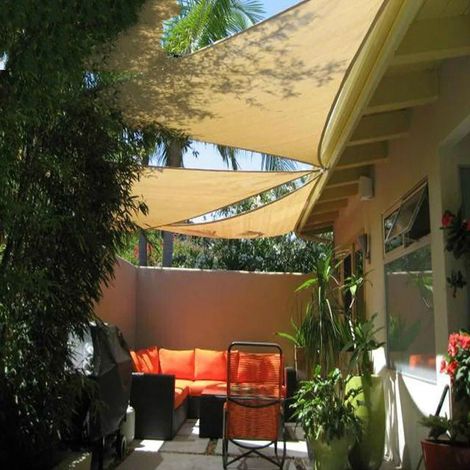 Voile d'ombrage extérieure en filet triangulaire pour terrasse et jardin, 3 x 3 x 3 m (1/5)