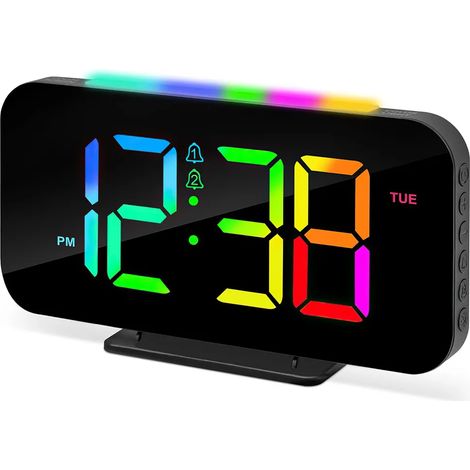 Digital alarm clock, multi-functional alarm clock with volume control, USB charging, LED night light, snooze function and large display screen, black. (1/5)