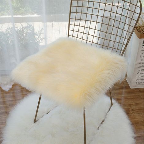 Coussin de chaise carré en fourrure synthétique - Coussin d'assise moelleux en peau de mouton synthétique - Pour salon, chambre à coucher - Beige - 50 x 50 cm (1/5)