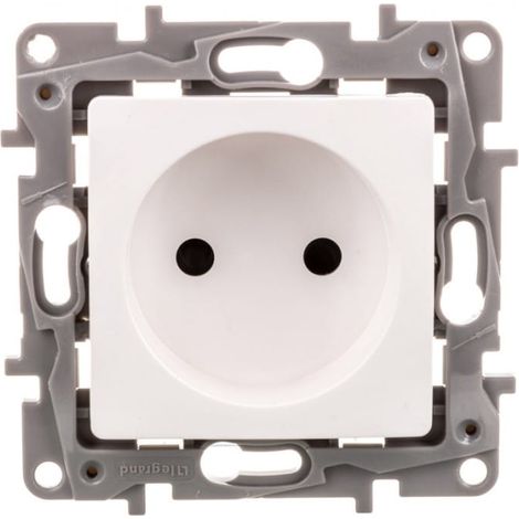 Enchufe individual Niloe 2P 16 A 250 V con obturadores, color blanco 764538