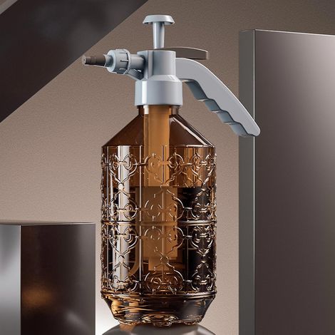 2-Liter-Kunststoff-Feinnebelsprüher, Modell 2023, tragbarer Drucksprüher für Pflanzen mit Aufsatzpumpe – Braun