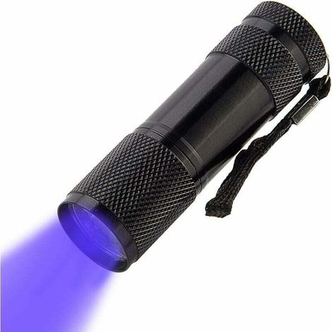 Torcia a 9 LED UV/luce nera, torcia a LED UV, rilevatore di macchie, per trovare macchie su vestiti, tappeti o moquette (batterie non incluse) (1/5)