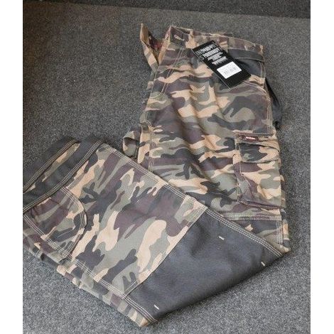Pantalon de travail kaki motif camouflage taille 40 (US 32) avec 7 poches et renforts genoux LEE COOPER (1/2)