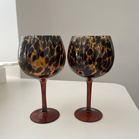 Verres à vin vintage à motif léopard, élégants verres hauts en verre résistant, parfaits pour les réceptions à la maison. (1/5)