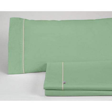 Juego de sábanas liso color verde albahaca.  Cama de 150 cm. 3 piezas (1/2)