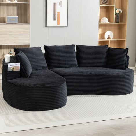Canapé incurvé en velours côtelé – doux, respirant, avec porte-gobelets et poche de rangement. Mousse haute densité pour un confort d’assise agréable. Coussins inclus – compressé, prêt à l’emploi. Pou (1/5)