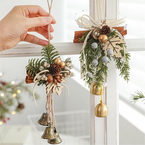Suspensions de Nol en bois avec clochette – Suspension de Nol – Différents modèles – Décoration de Nol pour porte, poignée de porte, sapin de Nol, mur et fenêtre – Pour Nol et fêtes – 2 pièces (1/4)