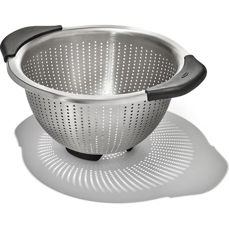 Scolapasta in acciaio inox con manici antiscivolo Good Grips (1/4)