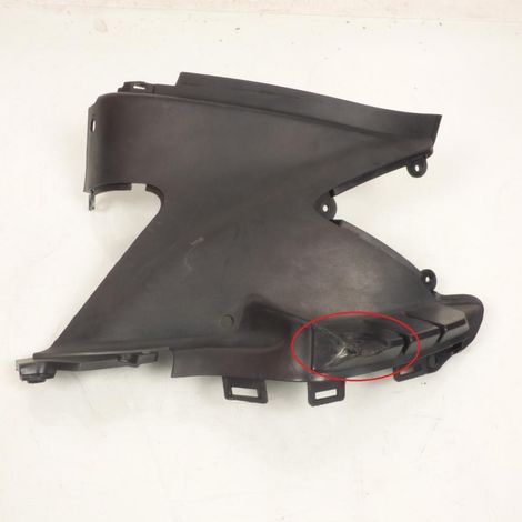 [PRODUIT D'OCCASION] Marche pied origine pour scooter Suzuki 125 UE 2001 2002 2003 (1/3)