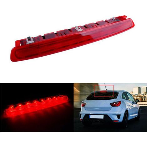 La tercera luz de freno situada encima de las dos manetas de freno traseras LED del Ibiza IV ST Sport Coupé Leon es la referencia 6J0945097A.