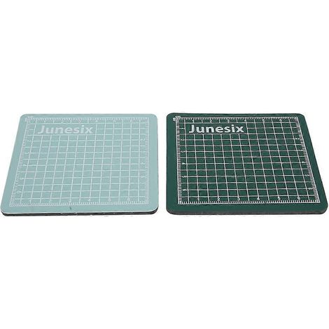 Lot de 2 mini tapis de découpe 8x8cm auto-cicatrisants et antidérapants en PVC pour loisirs créatifs (1/4)