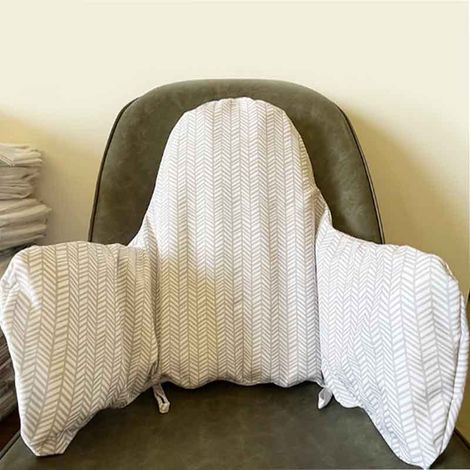 Aufblasbares Sitzkissen aus Leder für Babys mit grauweißem Linienmuster 68×39 cm, weißer PVC-Innenbezug mit Aufblaspumpe (1/5)