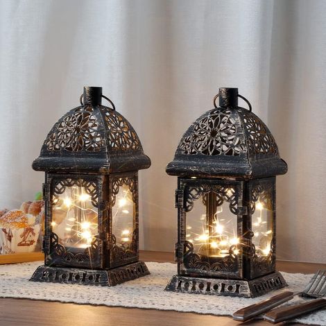 Lot de 2 Lanternes à Bougie Décoratives de 20 cm de Haut, Bougeoirs Suspendus en Métal Parfaits pour Décoration d'Intérieur, Salon, Fêtes, Événements, Tables, Intérieur et Extérieur (Noir) (1/5)