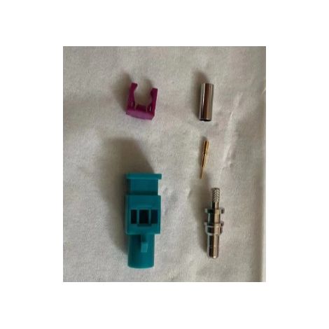 Connecteur mâle d'antenne automobile FAKRA, compatible avec les fils RG174 et RG316 pour le soudage d'antennes.
