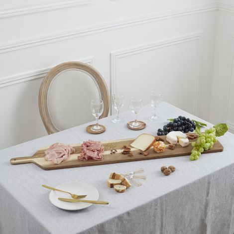 The Home Deco Factory – Planche à découper XL en bois d'acacia marron – Surface généreuse pour présentations culinaires – Durable et esthétique (1/4)