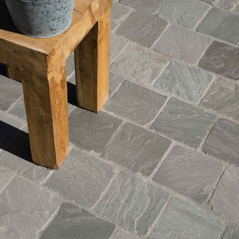 Pavé Grès Kandla Gris 14x14x5-7 cm (vendu au m² - 42 pavés/m²) - RO'MA NATURE