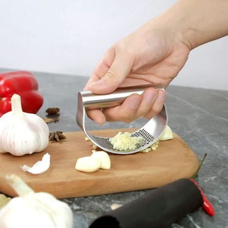 Presse-ail en Acier Inoxydable, Presse-ail pour la Cuisine avec Gaine d'ail Pelée et Pinceau de Nettoyage Acier Inoxydable 304 (1/4)
