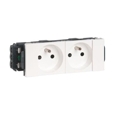 Legrand – Prise de courant composable pour goulotte Clippage Direct – 2x2P+T – 4 modules – Blanc – Pour installation en milieu humide (1/4)