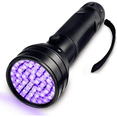 UV-Taschenlampe, UV-Lampe mit 51 Ultraviolett-LEDs, 395 nm Schwarzlichtdetektor für fluoreszierende Tracer, Hunde-/Katzen-/Teppichurin-Detektor, Skorpion, Schecks, Geld [Energieklasse A+]