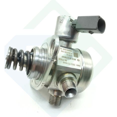 Part number 13517574440 is suitable for high-pressure fuel pumps and fuel pumps in BMW and Rolls-Royce vehicles. 0261520067