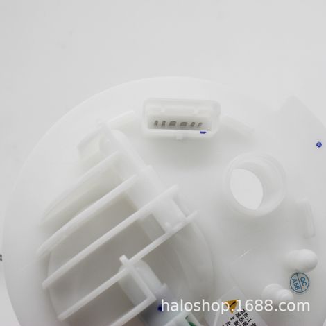 Hot-selling LR043420, LR028456, and LR013750 fuel filters suitable for Land Rover. (1/4)