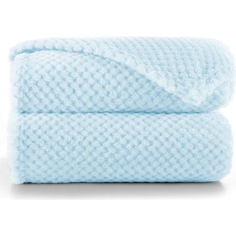 DecoKing Coperta Plaid Pile 170x210 cm per Letto una Piazza e Mezza Calda Accogliente e Spessa in Morbido Velluto Stile Scandinavo Per Letto Divano Sedia Tutte le Stagioni Azzurro Henry (1/5)