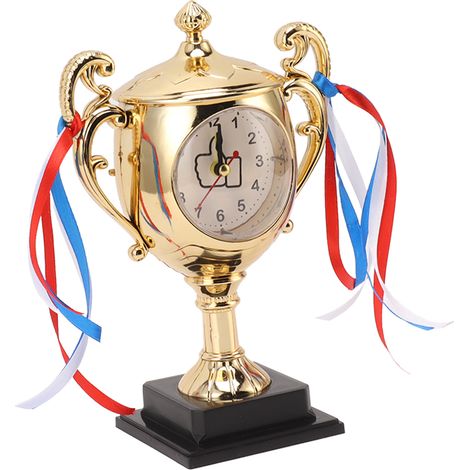Réveil de bureau décoratif, petit modèle de trophée rétro, doré, idéal pour une chambre d'étudiant ou un salon. (1/5)