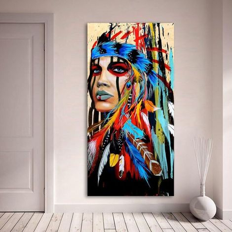 Impression sur toile portrait pour salon, femme indienne avec plumes et fierté, décoration d'intérieur (60 x 120 cm, sans cadre) (1/5)