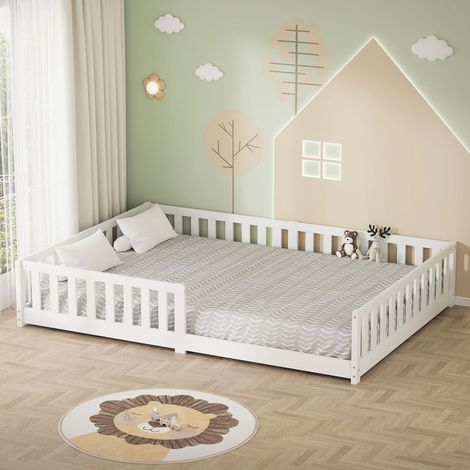 ML-Design Kinderbett 140x200 cm, Weiß, Bodenbett für Kinder mit Lattenrost und Rausfallschutz, Jugendbett aus massivem Kiefernholz, Bettgestell für Jungen und Mädchen, Holzbett Babybett Doppelbett (1/5)